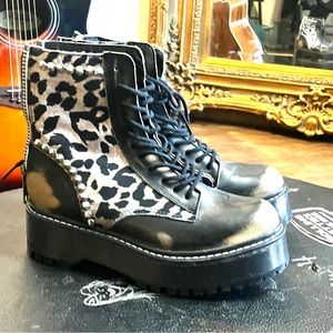 Steve Madden boots